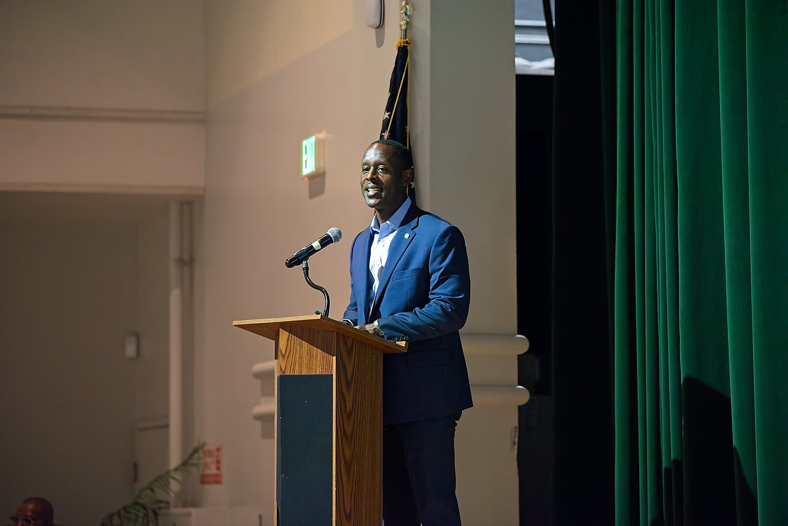 Broward Powered by AI symposium, opening remarks at the podium