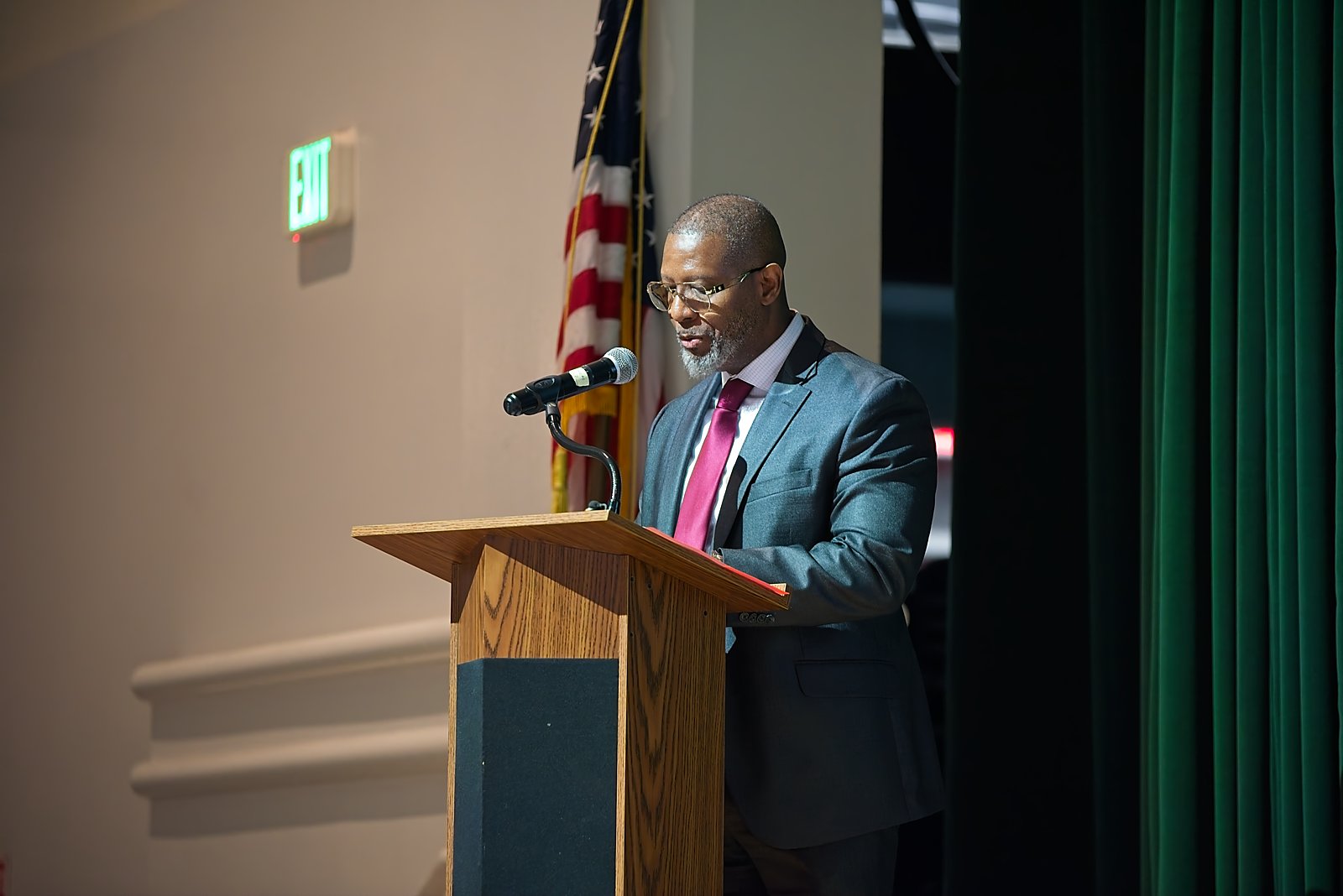 Broward Powered by AI symposium, opening remarks at the podium